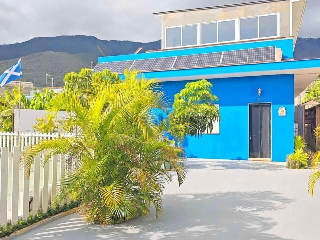 Casa en venta en Los Olivos, Adeje