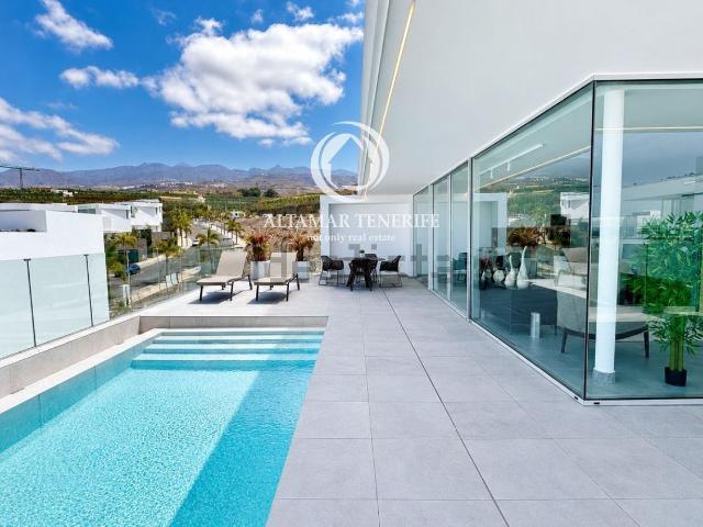 Casa en venta en Sueño Azul, Adeje