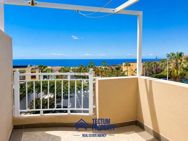 Casa en venta en Los Olivos, Adeje