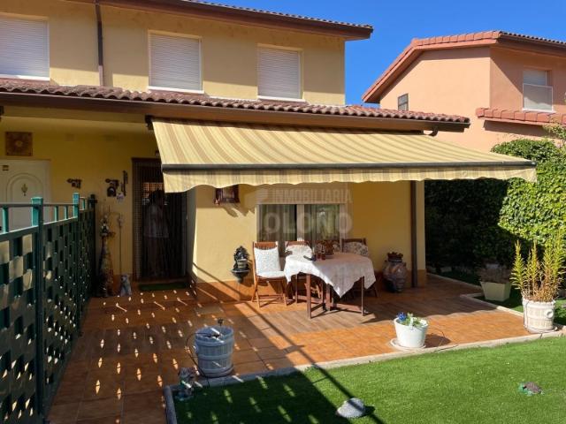 Chalet en venta en Cuzcurrita De Río Tirón, La Rioja