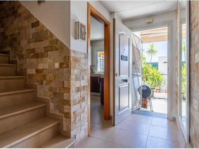 Casa en venta en La Alcoyana, Gines
