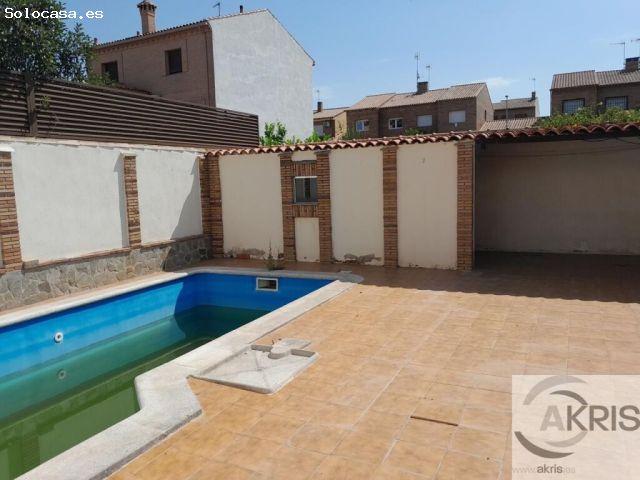 Casa en venta en Esquivias, Toledo