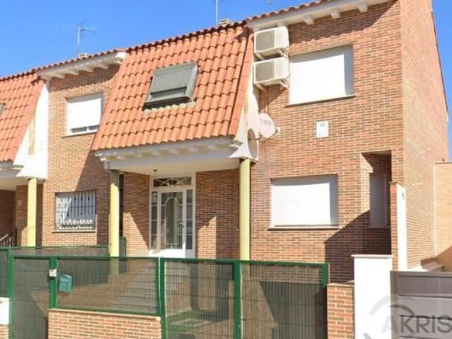 Chalet en venta en Numancia De La Sagra, Toledo