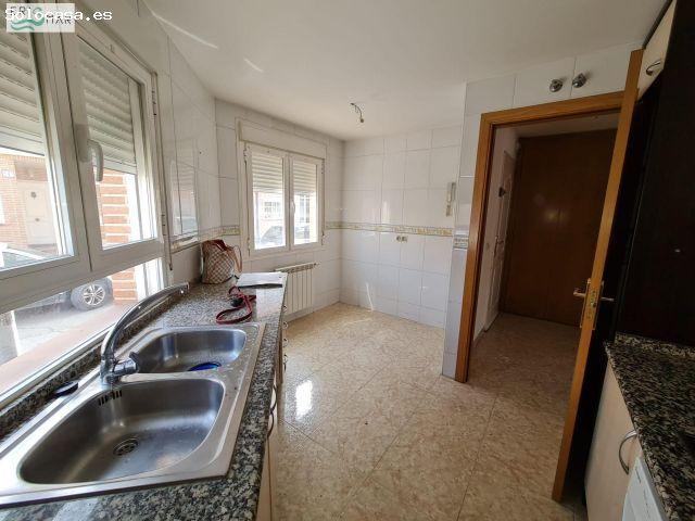 Casa en venta en Casarrubuelos, Madrid