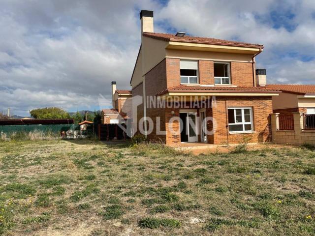 Chalet en venta en Cihuri, La Rioja