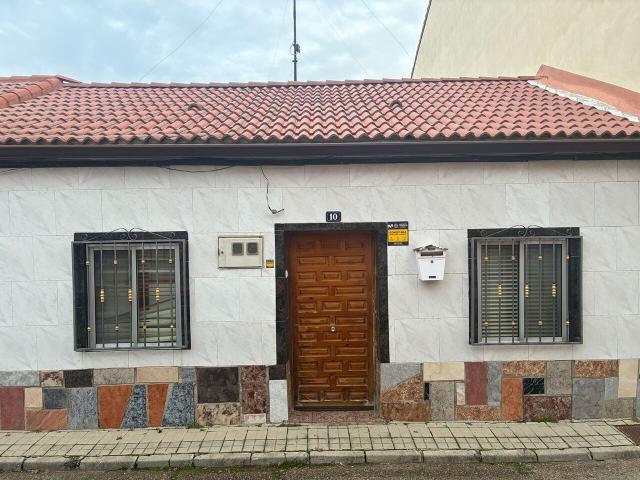 Chalet en venta en Laguna De Duero, Valladolid