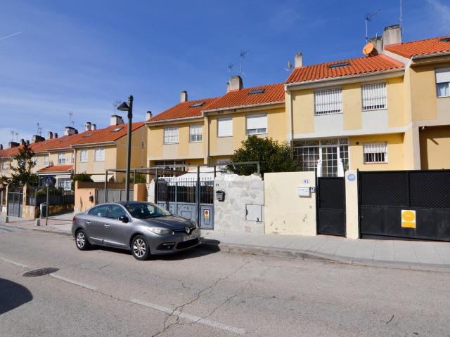 Chalet en venta en Galileo, Navalcarnero