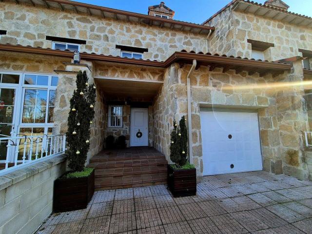 Chalet en venta en Navaluenga, Castilla y León