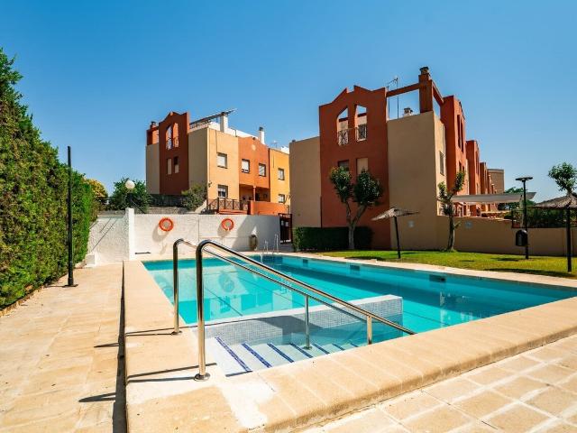 Chalet en venta en Santa Eufemia, Tomares