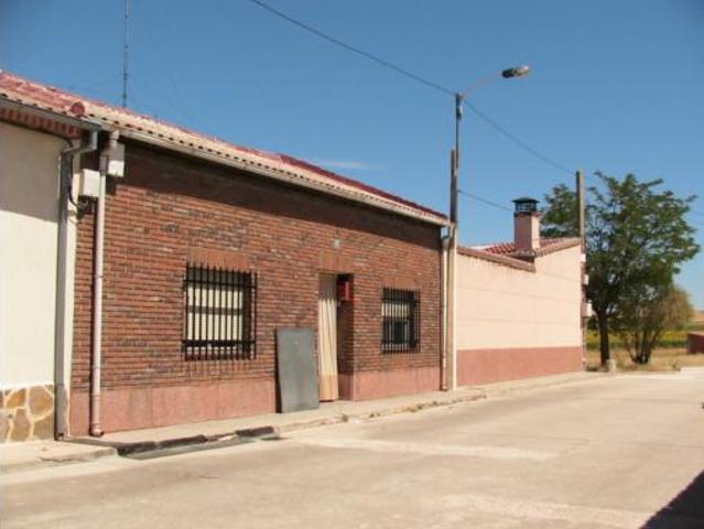 Chalet en venta en Almenara De Adaja, Castilla y León