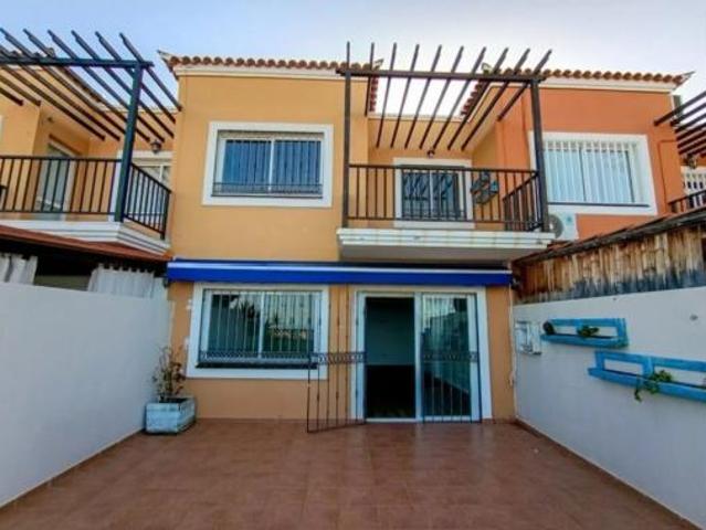 Chalet en venta en La Estrella, Arona