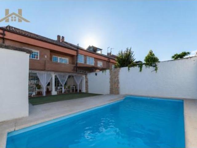 Chalet en venta en Arroyomolinos, Madrid