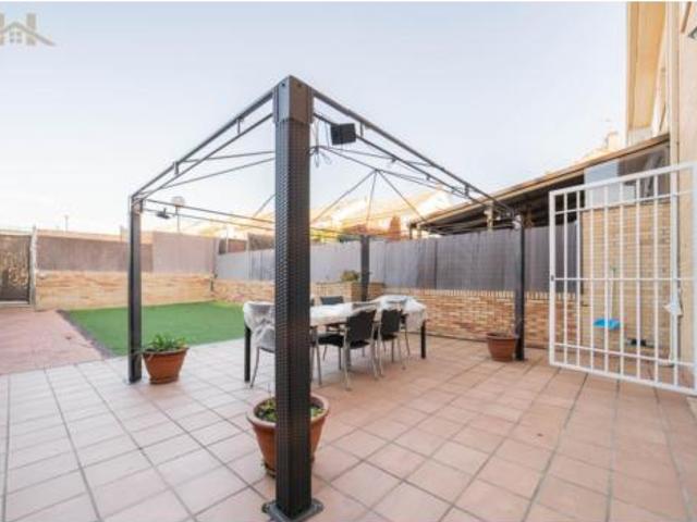 Chalet en venta en Arroyomolinos, Madrid