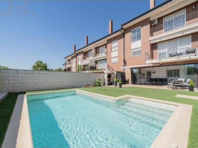 Villa en venta en Arroyomolinos