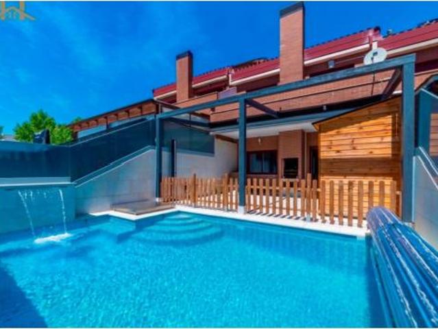 Chalet en venta en Arroyomolinos, Madrid