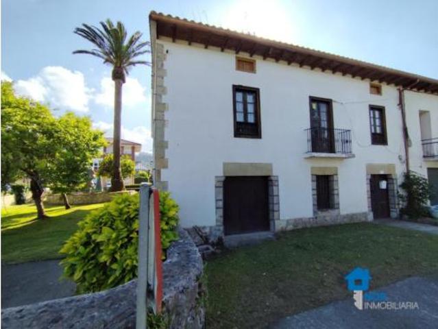 Chalet en venta en Paderne, Cantabria