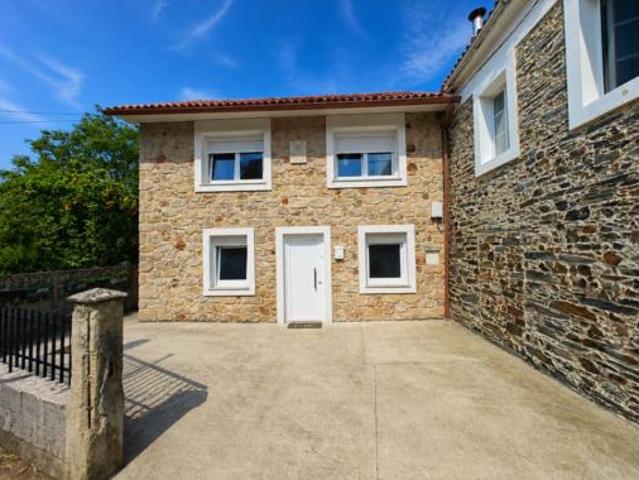 Chalet en venta en Bergondo, A Coruña