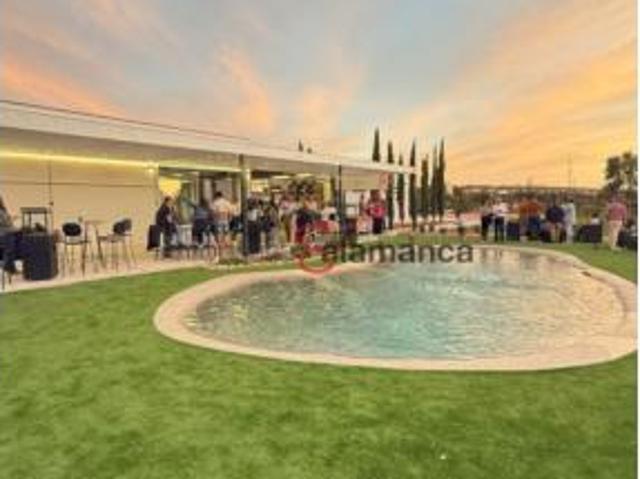 Chalet en venta en Carpihuelo, Carbajosa De La Sagrada