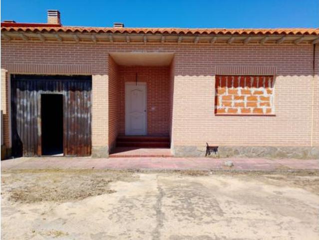 Chalet en venta en Erustes, Castilla-La Mancha