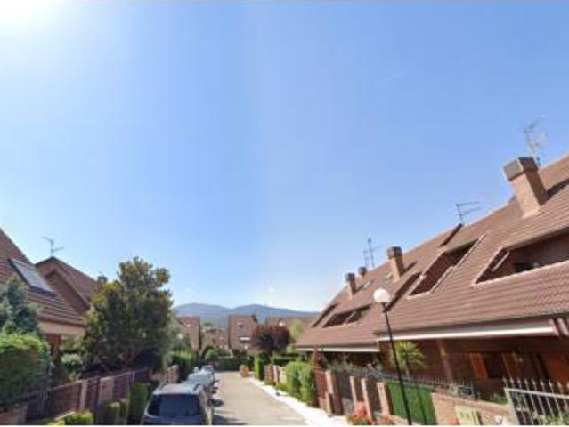 Villa en venta en Guadarrama, Urbanización Parque PYR