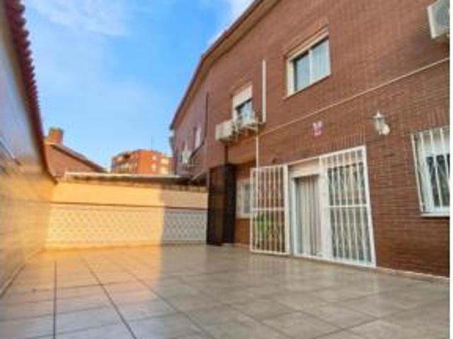Villa en venta en Leganés, La Serna