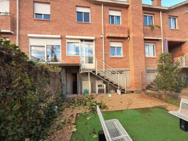 Chalet en venta en Montesoria, Logroño