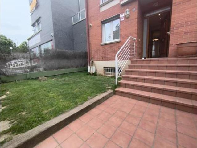 Chalet en venta en Yagüe, Logroño