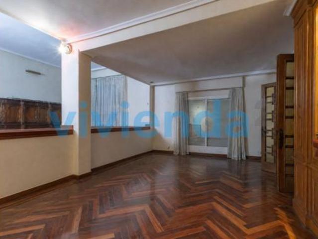 Chalet en venta en Ciudad Lineal, Madrid