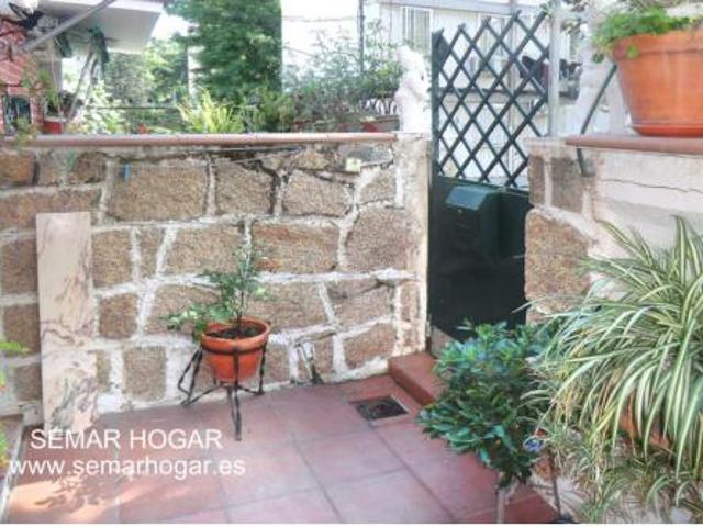 Villa en venta en Madrid, Palomeras Bajas