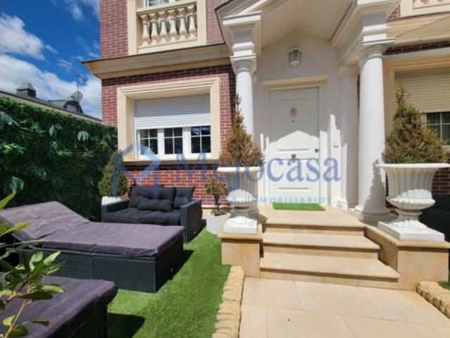 Chalet en venta en Fuencarral - El Pardo, Madrid