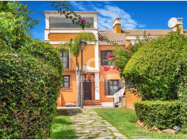 Villa en venta en Marbella, Albamar