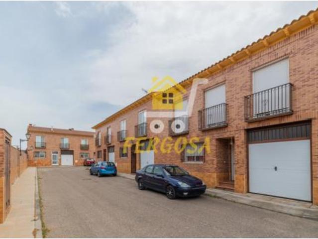 Villa en venta en Novés