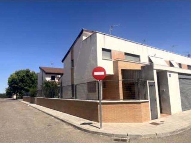 Chalet en venta en Olías Del Rey, Castilla-La Mancha