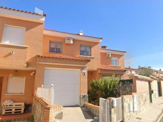 Chalet en venta en Olías Del Rey, Castilla-La Mancha