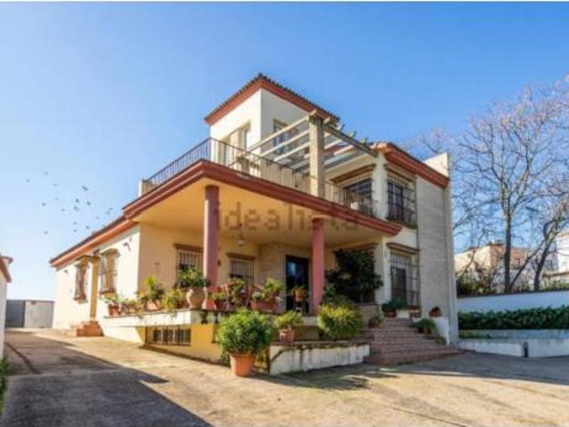 Chalet en venta en Olivares, Andalucía