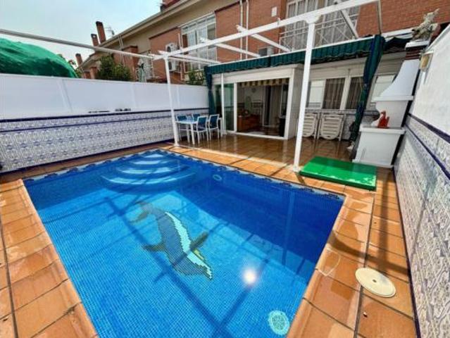 Chalet en venta en Parla, Madrid