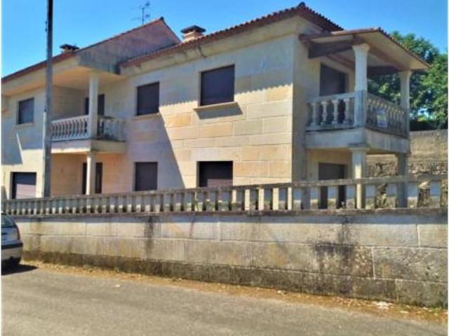 Chalet en venta en Cotobade, Pontevedra