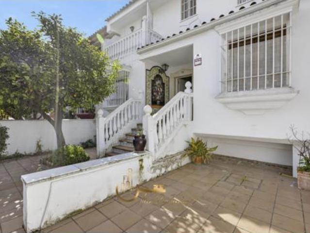 Chalet en venta en Tomares, Andalucía