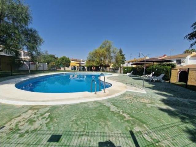 Chalet en venta en Villanueva Del Ariscal, Sevilla