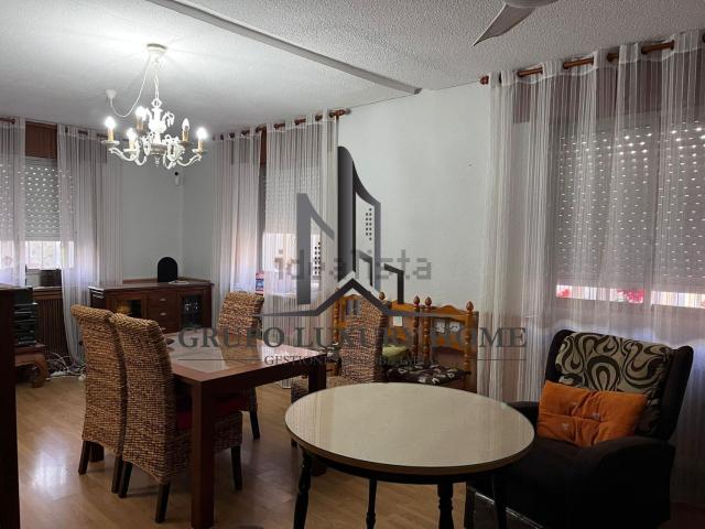 Casa en venta en Distrito 2, Albacete