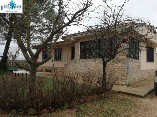 Casa en venta en Distrito 3, Albacete