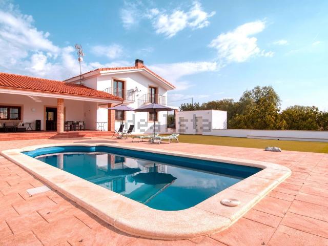 Casa en venta en Albatera, Valencia