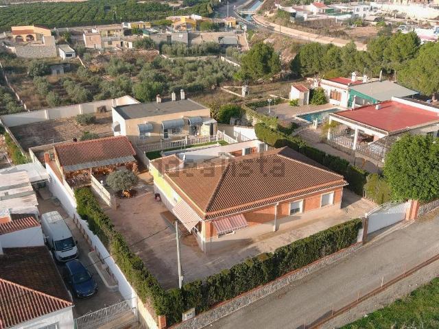 Casa en venta en Albatera, Valencia