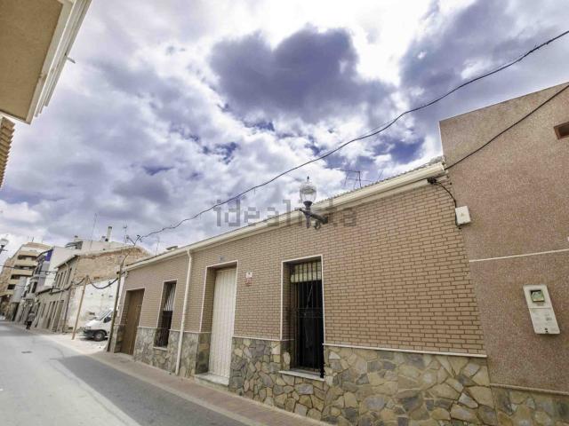 Casa en venta en Albatera