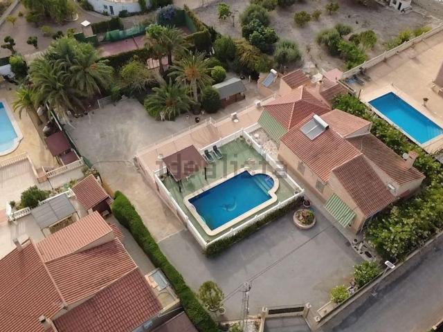 Casa en venta en Albatera, Valencia