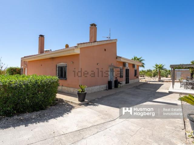 Casa en venta en Albatera, Valencia