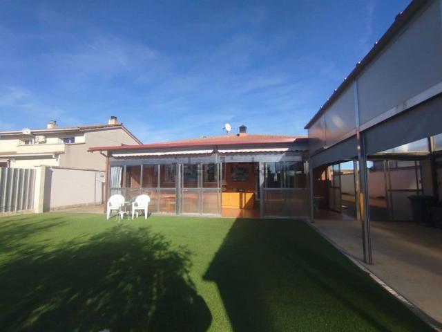 Casa en alquiler en Hoya de Huesca / Plana de Uesca, Aragón