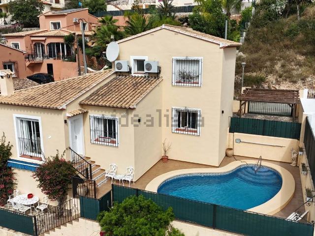 Casa en venta en Alcalalí, Urbanización Cumbres de Alcalalí