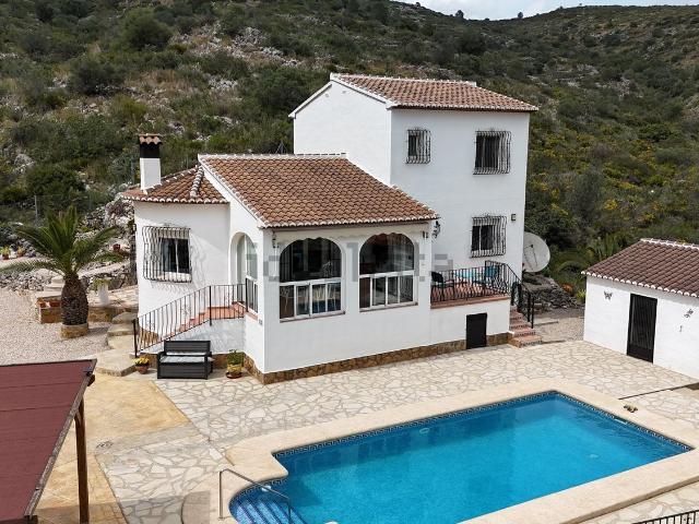Casa en venta en Alcalalí, Urbanització Benarrosa Garden