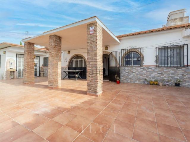 Casa en venta en La Axarquía, Andalucía